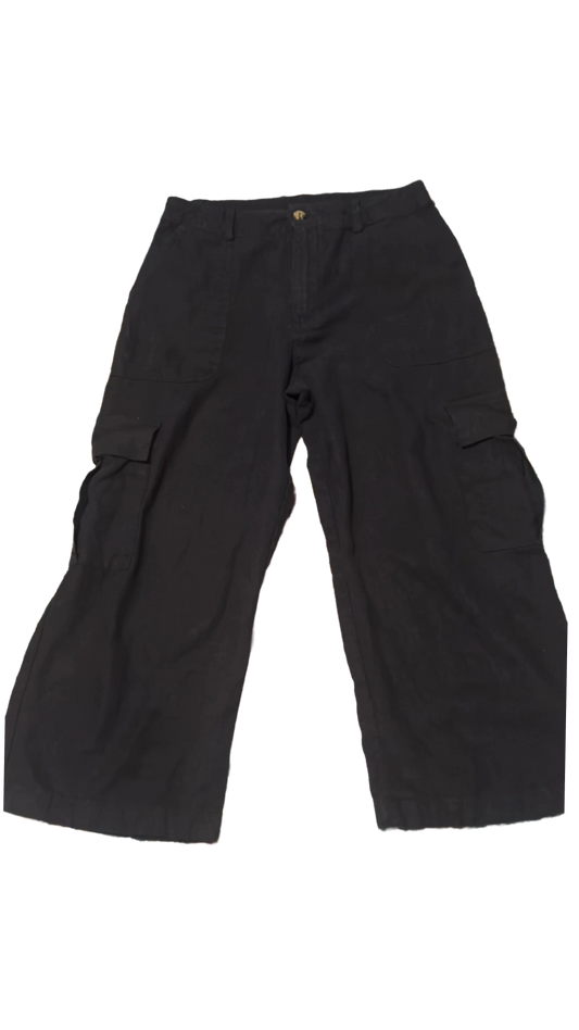 Forever 21 Women's black loose linen pants, size small petite