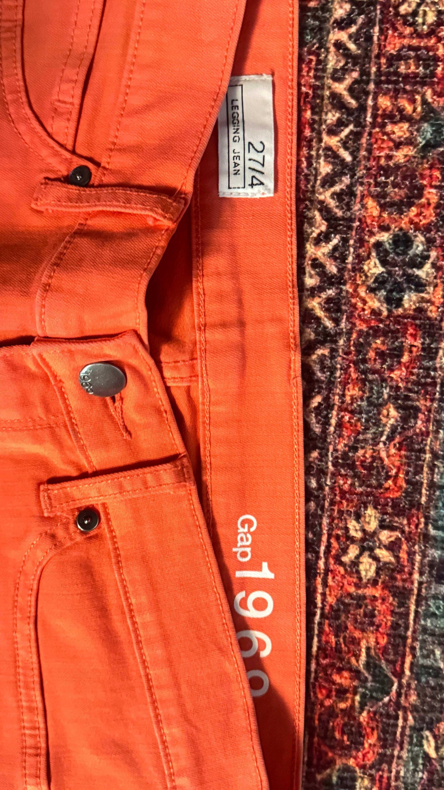 Gap 1969 Ankle Crop Pants - (Size 27/4 Petite) - The Petite Closet