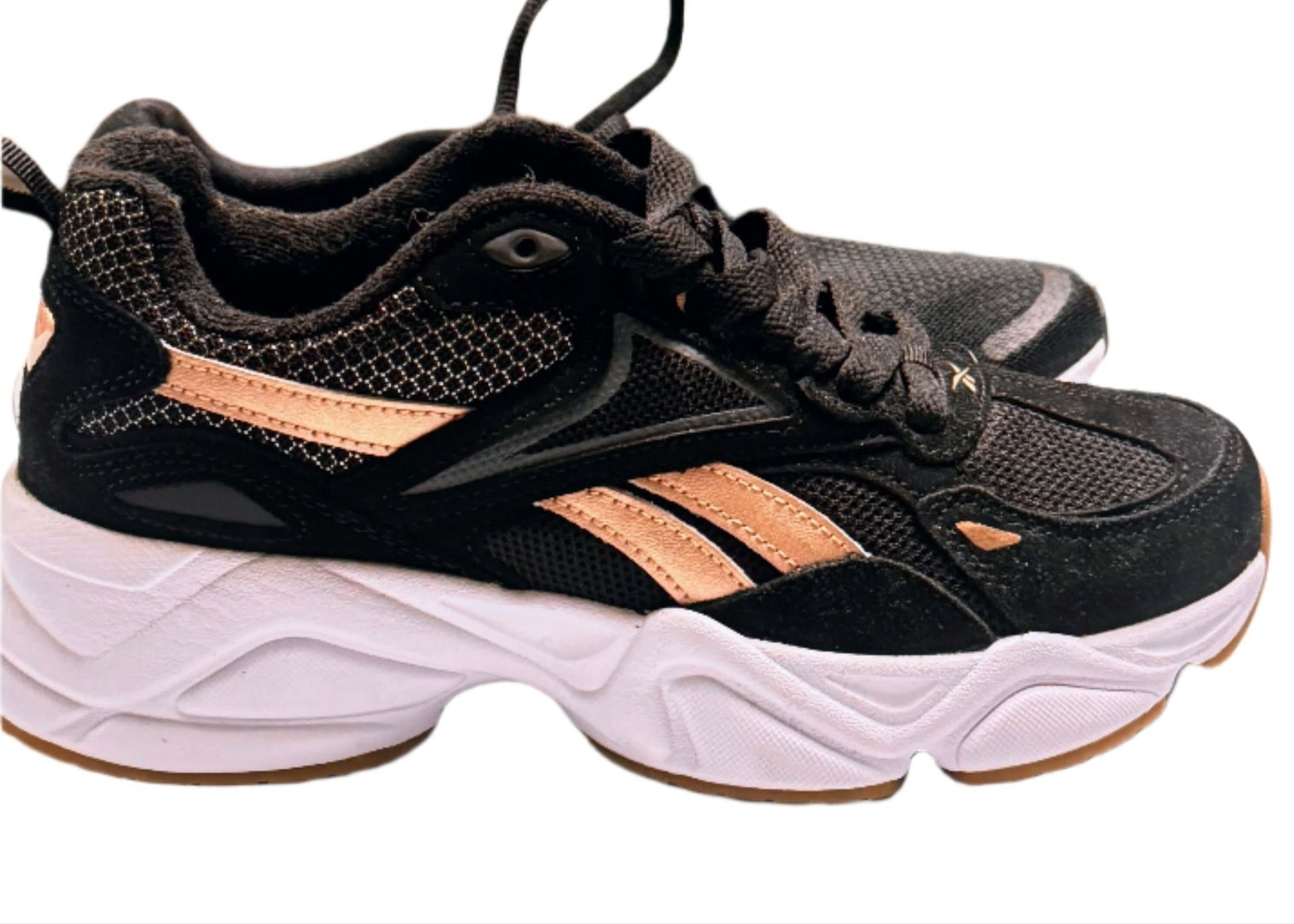 Reebok Shoes (size 7 never worn secondhand) - The Petite Closet