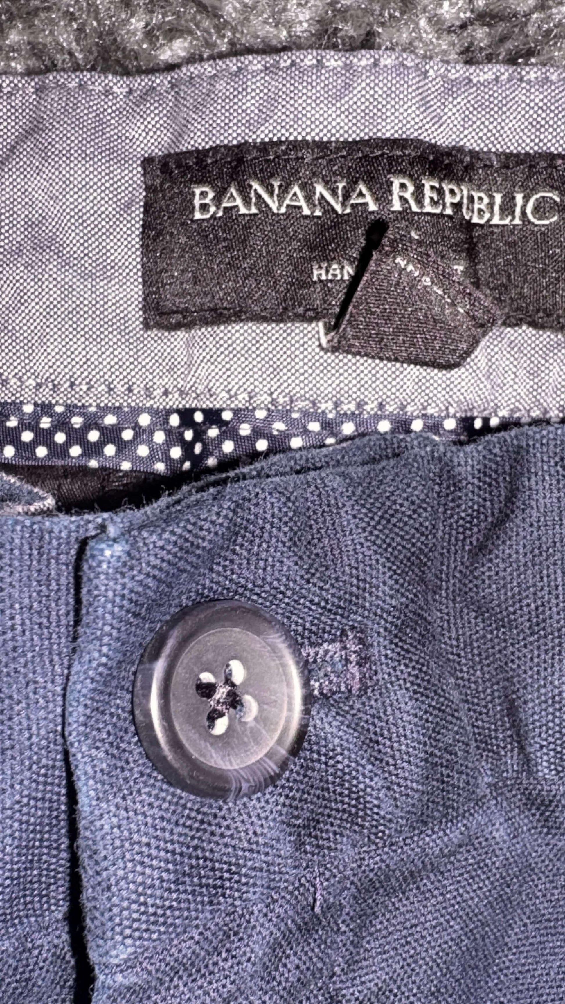 Banana Republic chino pants tag, navy blue button, polka dot waistband lining